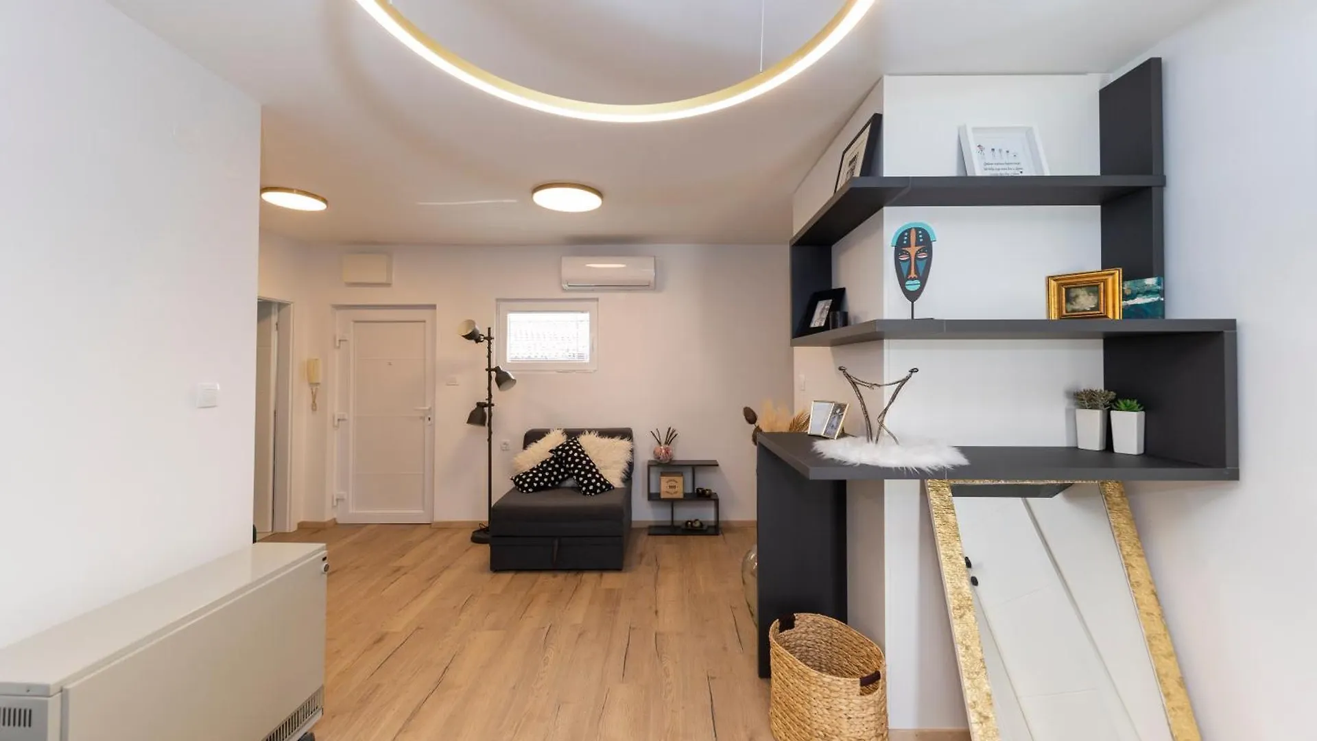Dispetto Apartment In Old City زادار كرواتيا